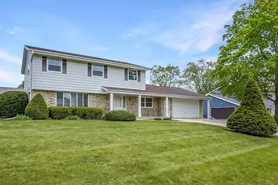 12920 W Crawford Dr, New Berlin, WI 53151 - Photo 3
