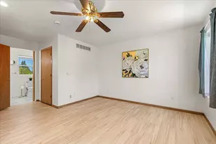 2350 E Sandy Acre Rd, West Bend, WI 53090 - Photo 23
