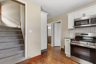 547 S Oak Park Ct, Milwaukee, WI 53214 - Photo 9