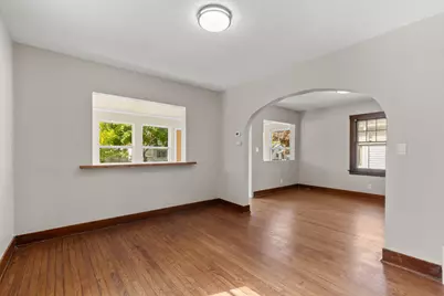 547 S Oak Park Ct, Milwaukee, WI 53214 - Photo 5
