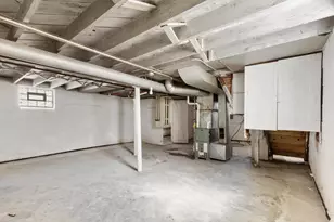 547 S Oak Park Ct, Milwaukee, WI 53214 - Photo 21