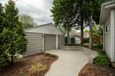 3535 S Pine Ave, Milwaukee, WI 53207 - Photo 37