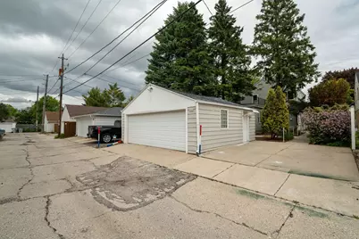 3535 S Pine Ave, Milwaukee, WI 53207 - Photo 39