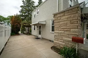 3535 S Pine Ave, Milwaukee, WI 53207 - Photo 33