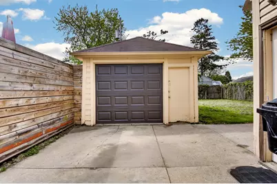 2335  Olive St, Racine, WI 53403 - Photo 19
