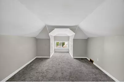 2335  Olive St, Racine, WI 53403 - Photo 15