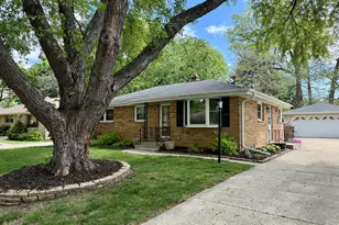 2970 S 104th St, West Allis, WI 53227 - Photo 25