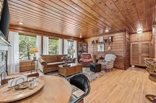 7124 Pioneer Rd, Cedarburg, WI 53012 - Photo 3