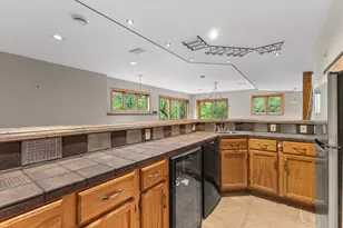 W275N1891 Cabin Creek Ct, Pewaukee, WI 53072 - Photo 37