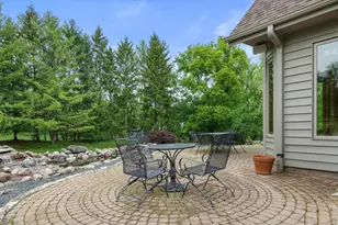 W275N1891 Cabin Creek Ct, Pewaukee, WI 53072 - Photo 45