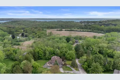 W275N1891  Cabin Creek Ct, Pewaukee, WI 53072 - Photo 51