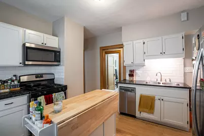 3412 N Bartlett Ave #3414, Milwaukee, WI 53211 - Photo 15
