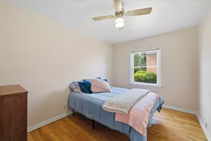 1319 E Randolph Ct, Milwaukee, WI 53212 - Photo 9