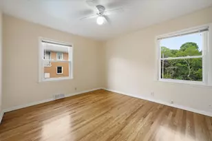 1319 E Randolph Ct, Milwaukee, WI 53212 - Photo 7