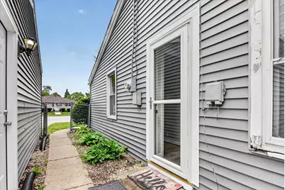 5426  39th Ave, Kenosha, WI 53144 - Photo 25