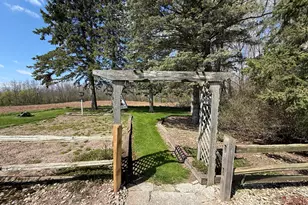 7308 Co Hwy R, Kossuth, WI 54241 - Photo 9