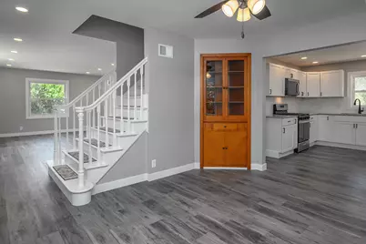 7920 W Puetz Rd, Franklin, WI 53132 - Photo 11