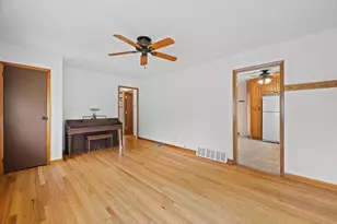 6517 W Lakefield Dr, Milwaukee, WI 53219 - Photo 5