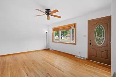 6517 W Lakefield Dr, Milwaukee, WI 53219 - Photo 3