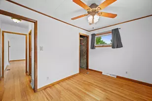 6517 W Lakefield Dr, Milwaukee, WI 53219 - Photo 19
