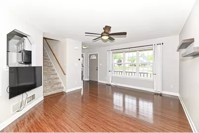 N88W18115  Duke St, Menomonee Falls, WI 53051 - Photo 5