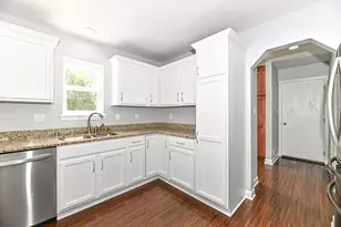 N88W18115 Duke St, Menomonee Falls, WI 53051 - Photo 13