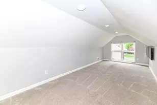 N88W18115 Duke St, Menomonee Falls, WI 53051 - Photo 27
