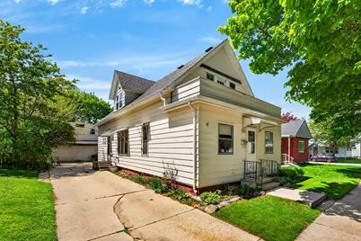 2226 N 11th St, Sheboygan, WI 53083 - Photo 1