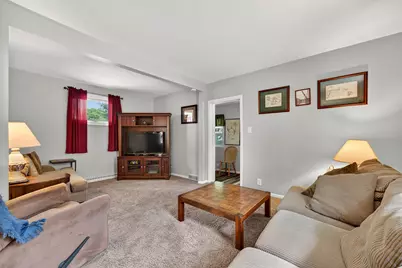 2226 N 11th St, Sheboygan, WI 53083 - Photo 7