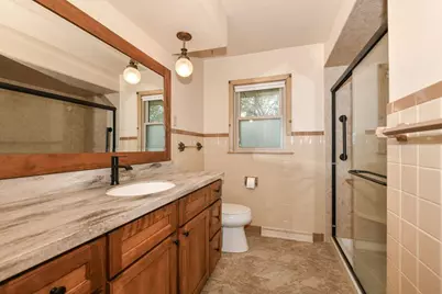 1631 W Bottsford Ave, Milwaukee, WI 53221 - Photo 15