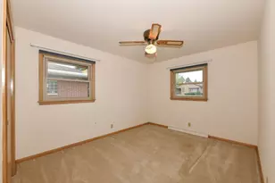 1631 W Bottsford Ave, Milwaukee, WI 53221 - Photo 17