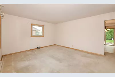1631 W Bottsford Ave, Milwaukee, WI 53221 - Photo 5