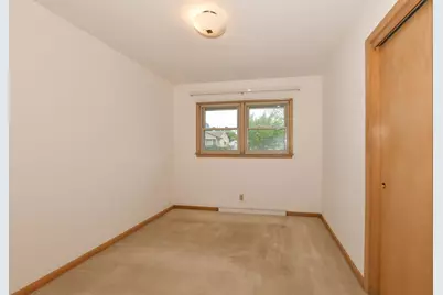 1631 W Bottsford Ave, Milwaukee, WI 53221 - Photo 21
