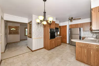 1631 W Bottsford Ave, Milwaukee, WI 53221 - Photo 9
