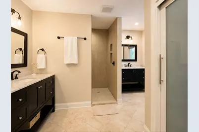 8414 W Poplar Dr, Mequon, WI 53097 - Photo 21