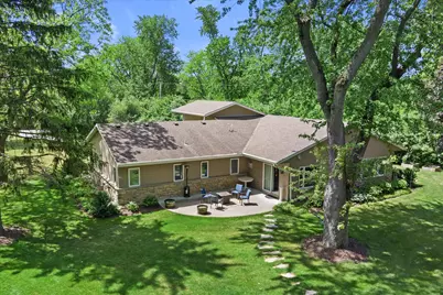 8414 W Poplar Dr, Mequon, WI 53097 - Photo 43