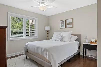 8414 W Poplar Dr, Mequon, WI 53097 - Photo 23