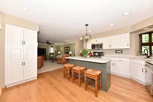 W171N4991 Greenview Ave, Menomonee Falls, WI 53051 - Photo 13