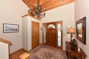 W171N4991 Greenview Ave, Menomonee Falls, WI 53051 - Photo 3
