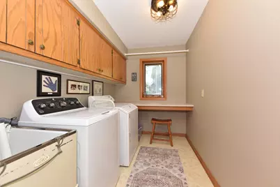 W171N4991  Greenview Ave, Menomonee Falls, WI 53051 - Photo 27