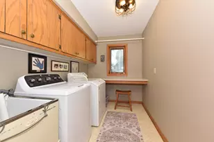 W171N4991 Greenview Ave, Menomonee Falls, WI 53051 - Photo 27