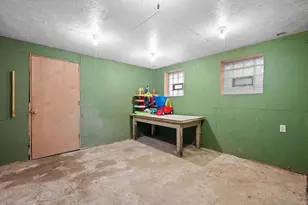 3651 E Barnard Ave, Cudahy, WI 53110 - Photo 39
