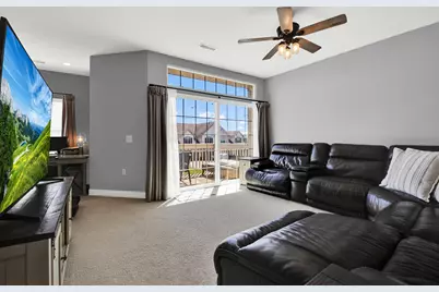 1070  Bedford Ct #201, Racine, WI 53406 - Photo 3