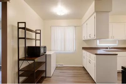 5857 N 76th St #5859, Milwaukee, WI 53218 - Photo 9
