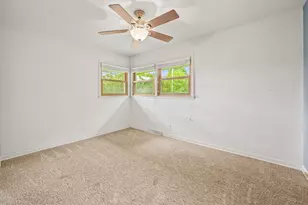 1401 S Westbrooke Parkway, New Berlin, WI 53146 - Photo 41