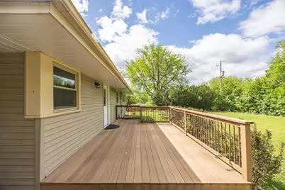 1401 S Westbrooke Pkwy, New Berlin, WI 53146 - Photo 17