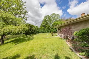 1401 S Westbrooke Parkway, New Berlin, WI 53146 - Photo 31