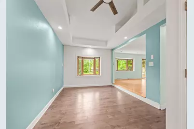 1401 S Westbrooke Pkwy, New Berlin, WI 53146 - Photo 13