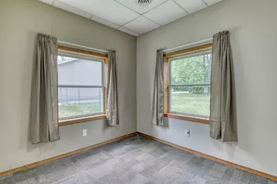 4325 W Grange Ave, Greenfield, WI 53220 - Photo 13