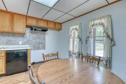 4325 W Grange Ave, Greenfield, WI 53220 - Photo 5